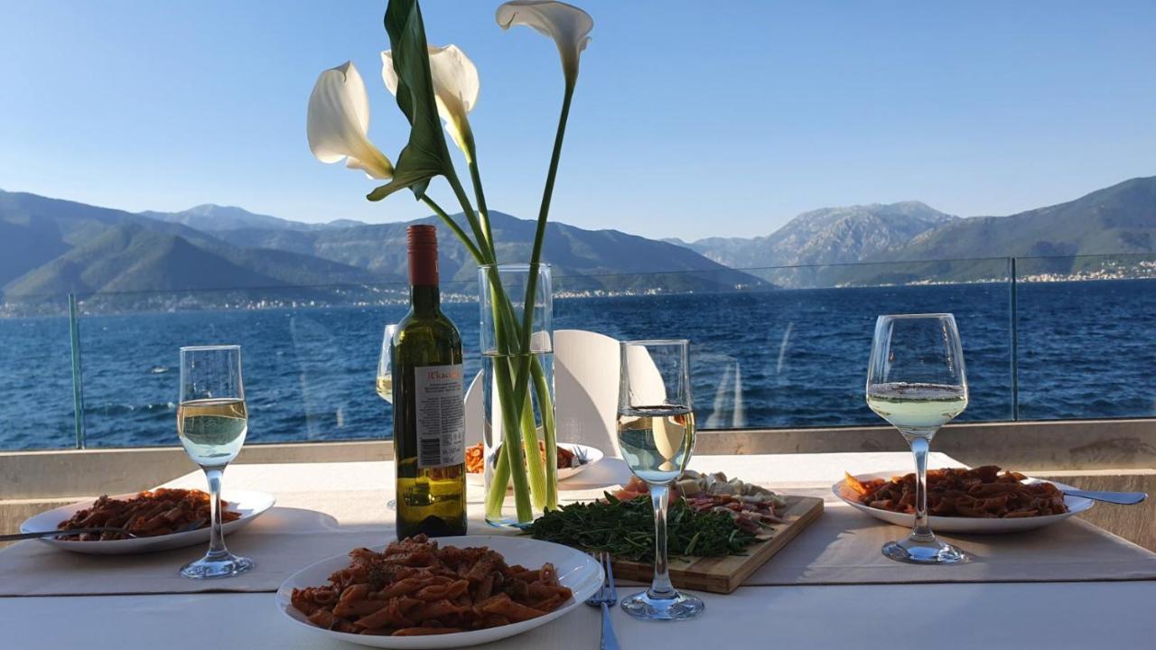 Apartments Ponta Krasici Tivat Eksteriør bilde