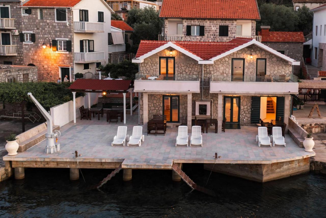 Apartments Ponta Krasici Tivat Eksteriør bilde