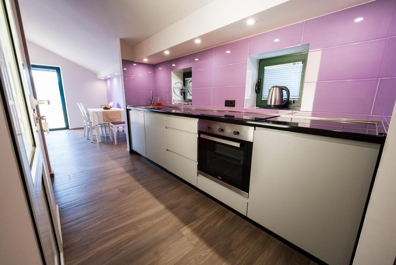 Apartments Ponta Krasici Tivat Eksteriør bilde