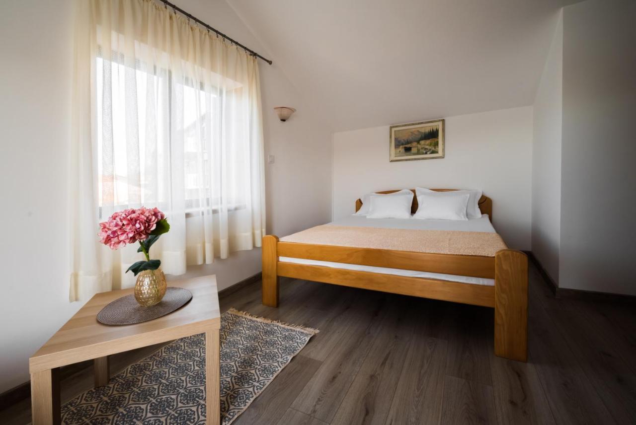 Apartments Ponta Krasici Tivat Eksteriør bilde