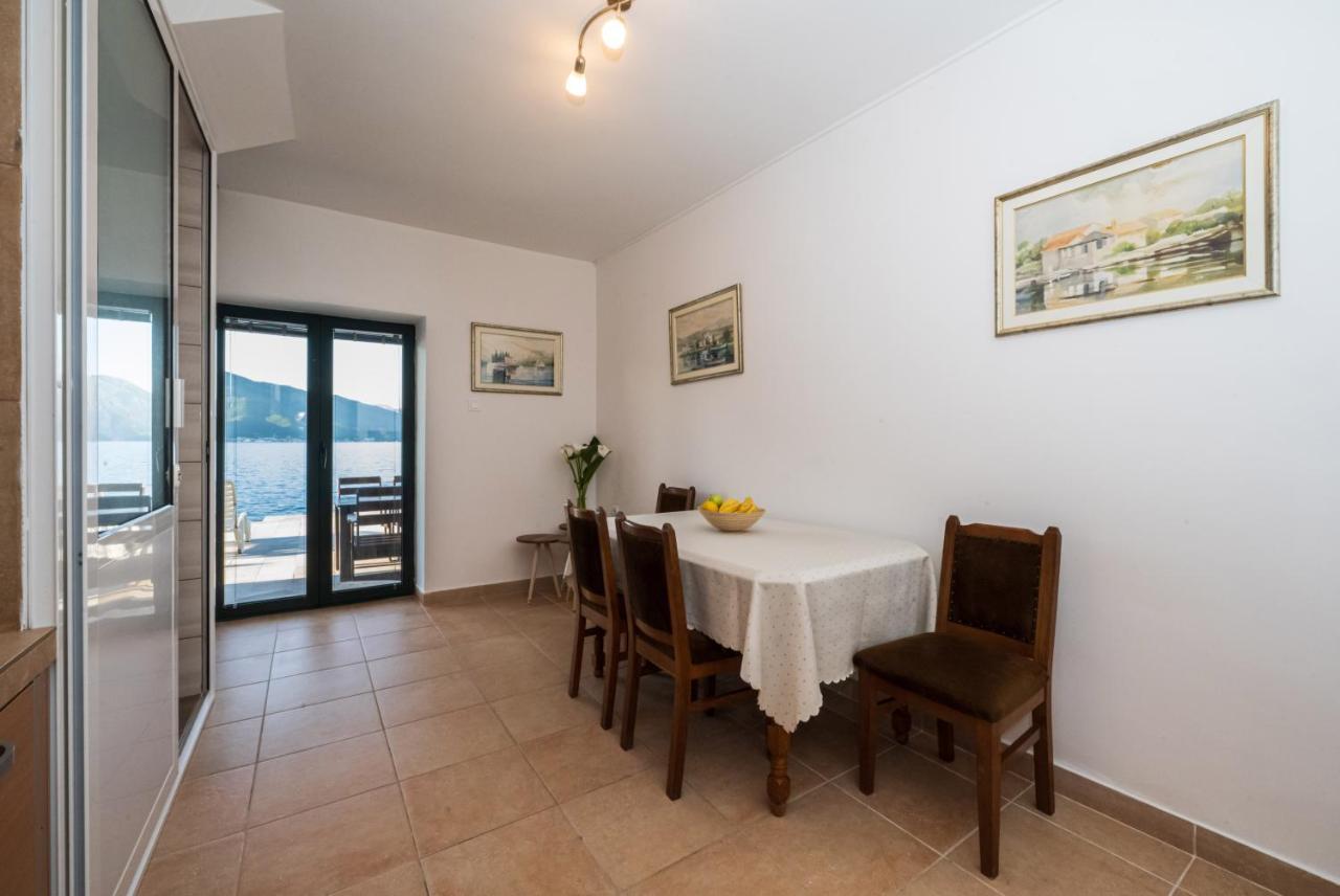 Apartments Ponta Krasici Tivat Eksteriør bilde