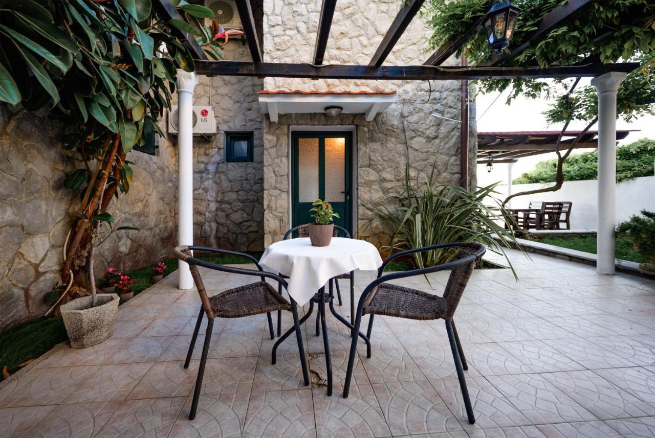 Apartments Ponta Krasici Tivat Eksteriør bilde