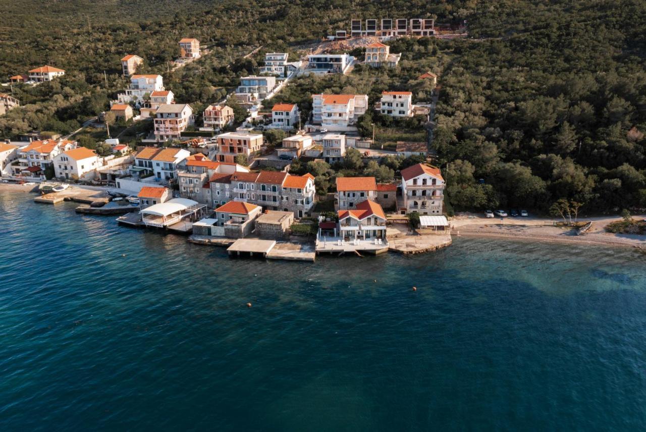 Apartments Ponta Krasici Tivat Eksteriør bilde
