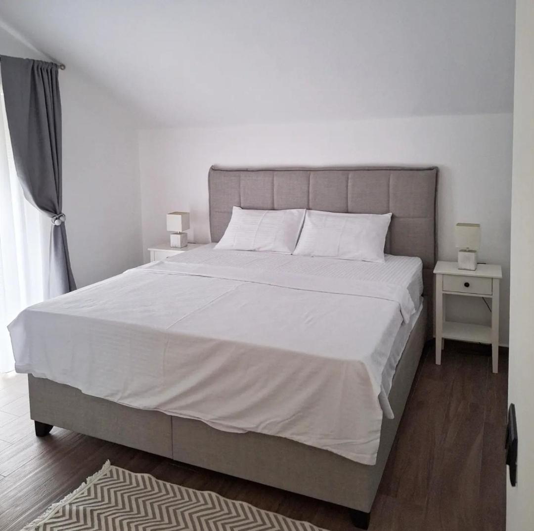 Apartments Ponta Krasici Tivat Eksteriør bilde